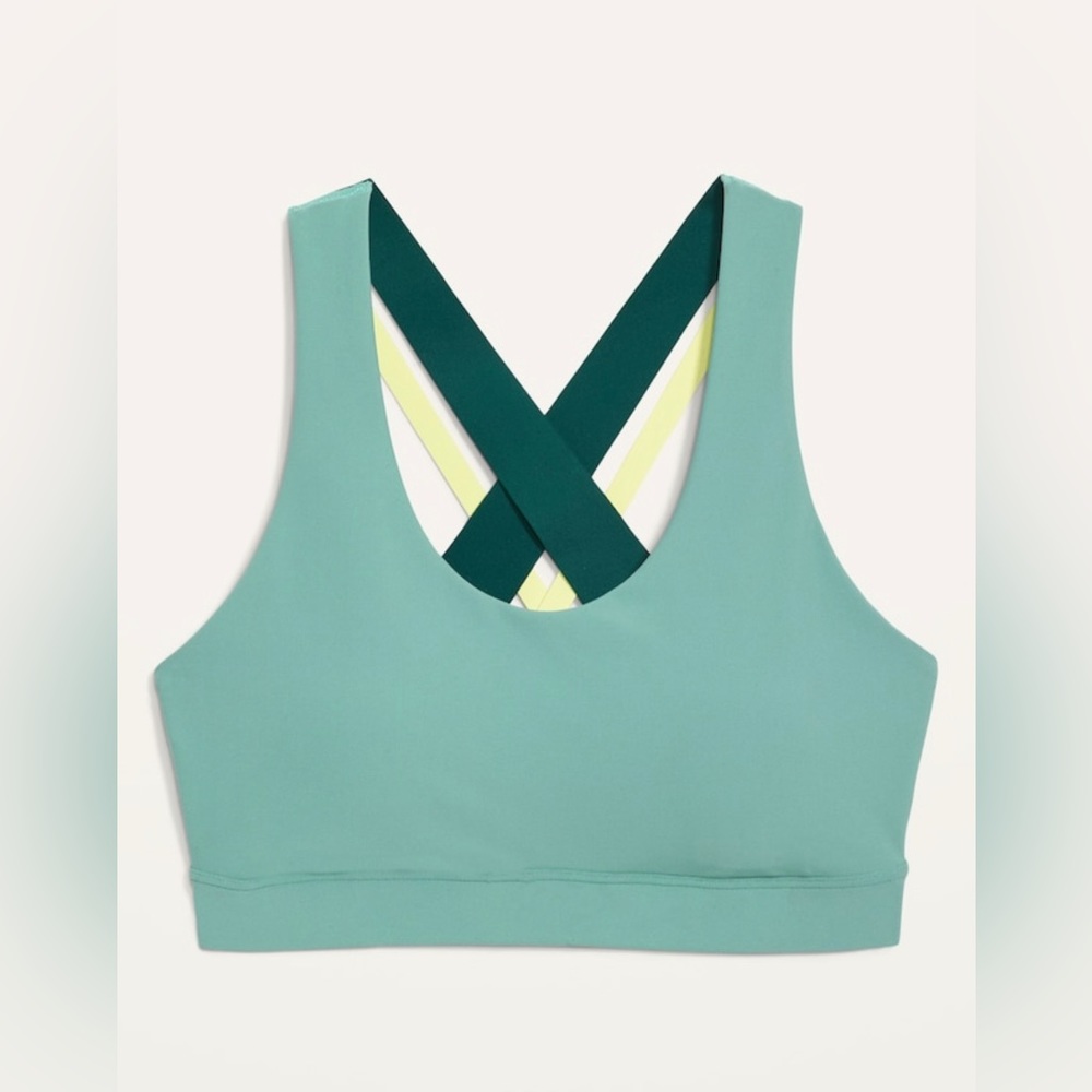 Old Navy Medium Support PowerSoft Strappy
Cross-Back Sports Bra for Women